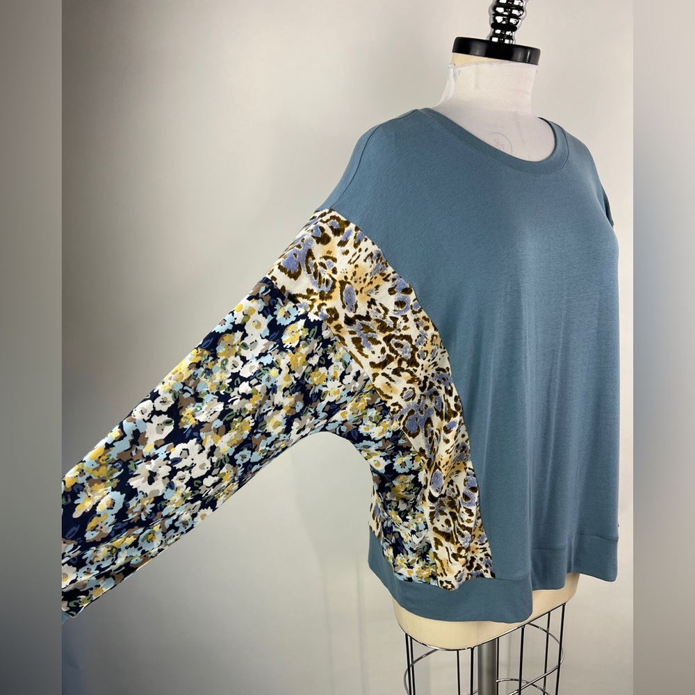 💚 3047. Oversized Floral Leopard Contrast Long Sleeve